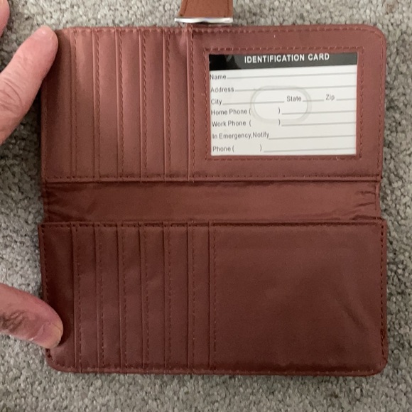 New Wallet - Picture 3 of 6